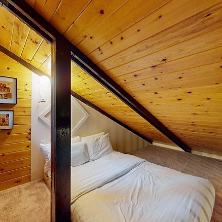 Rhododendron Creekside Cabin מראה חיצוני תמונה