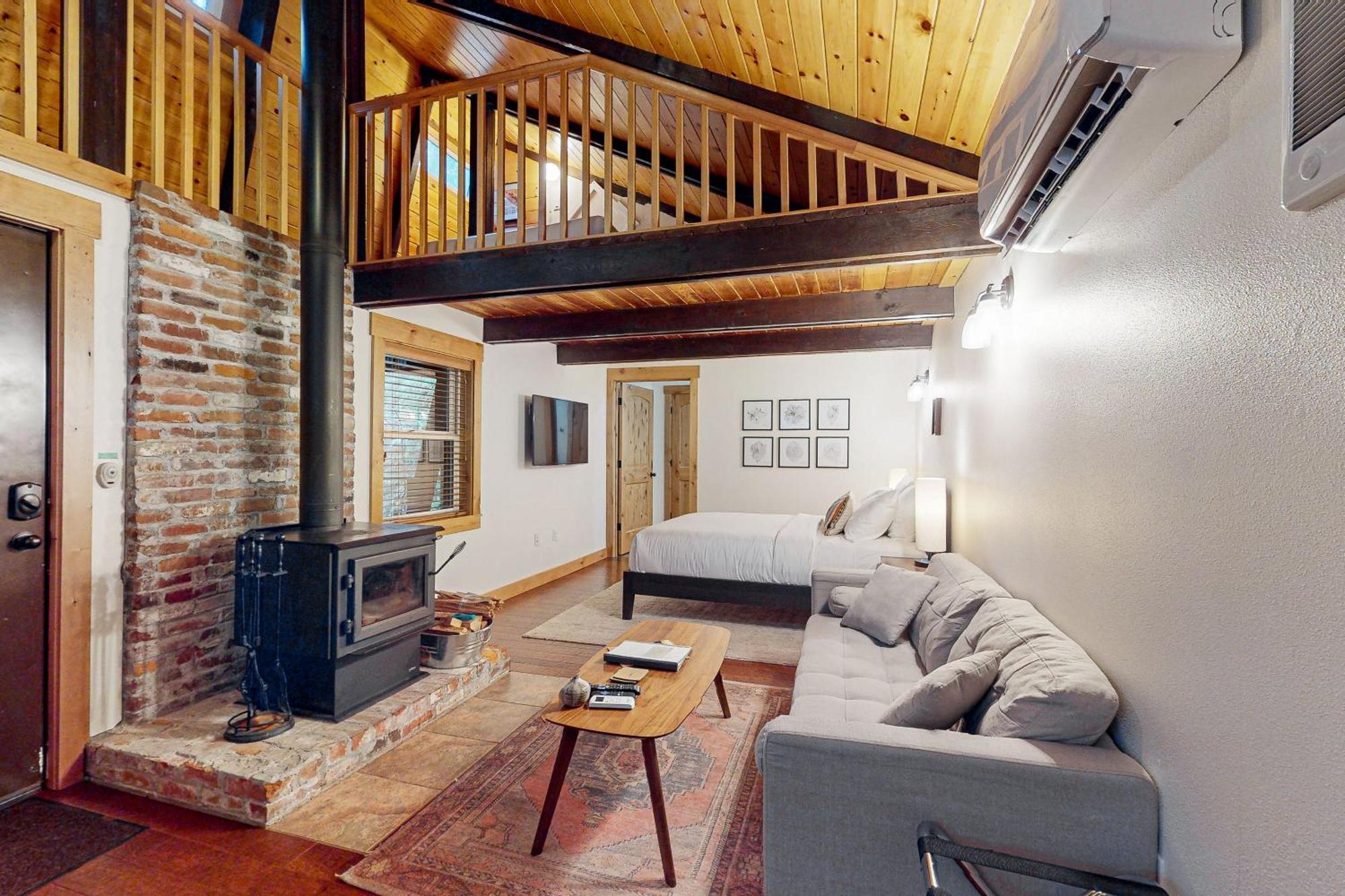 Rhododendron Creekside Cabin מראה חיצוני תמונה