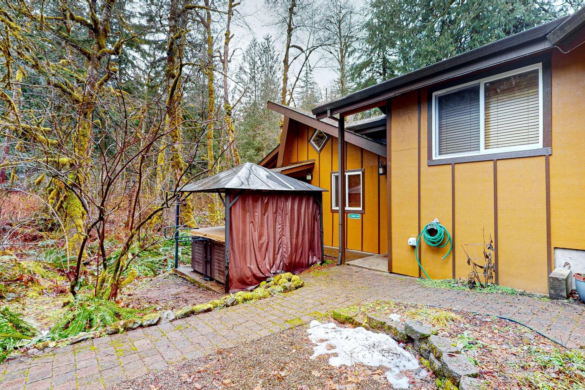 Rhododendron Creekside Cabin מראה חיצוני תמונה